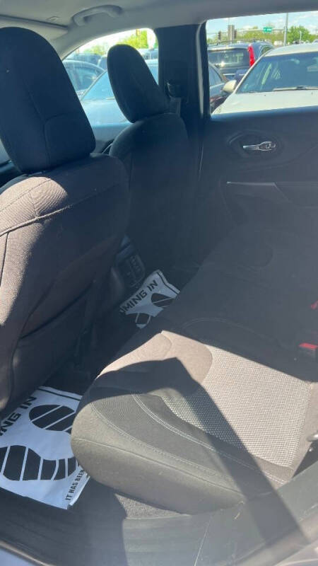 2019 Jeep Cherokee Latitude