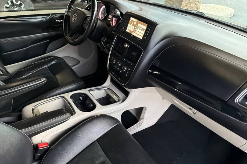 2017 Dodge Grand Caravan SXT