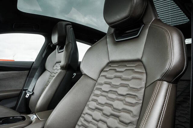 2022 Audi e-tron GT quattro Prestige