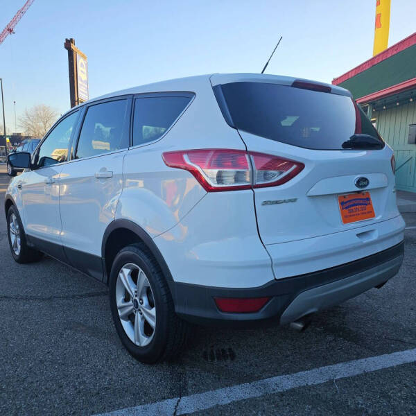 2015 Ford Escape SE