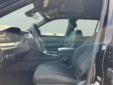 2026 Jeep Grand Cherokee Laredo X