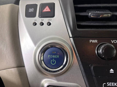 2013 Toyota Prius v Two