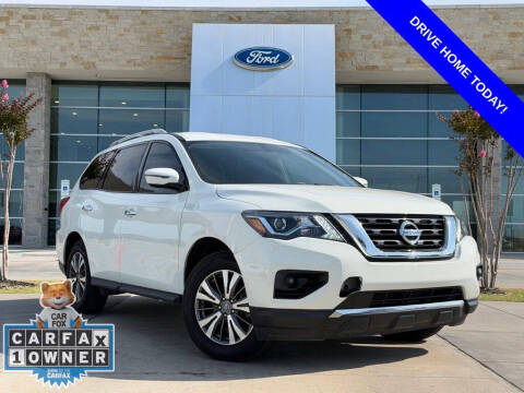 2020 Nissan Pathfinder S