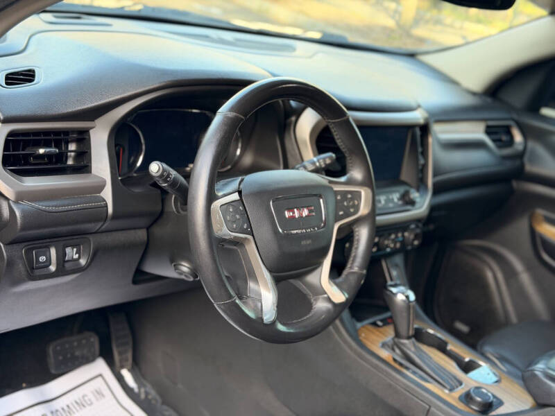 2017 GMC Acadia Denali