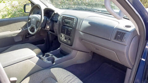 2005 Ford Explorer XLS