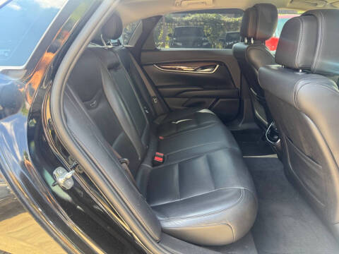 2013 Cadillac XTS Luxury Collection