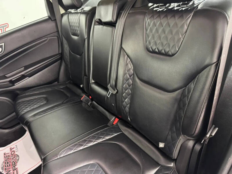 2023 Ford Edge Titanium