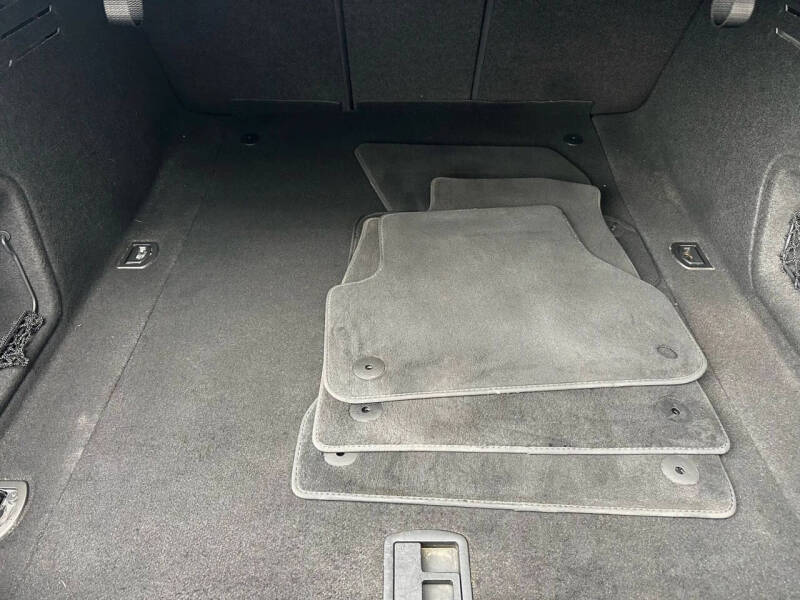 2017 Audi A4 2.0T quattro Premium