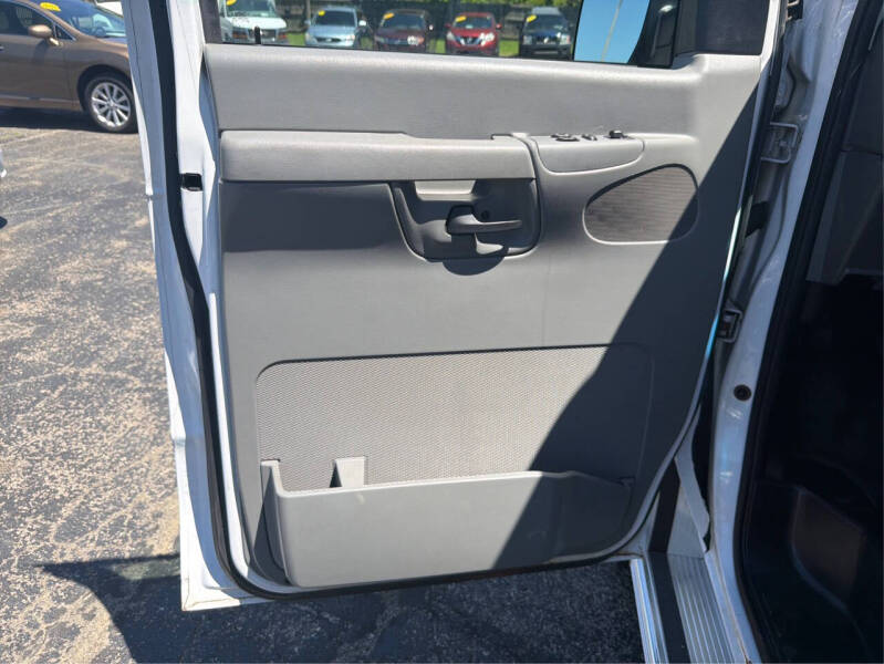2008 Ford E-Series E-250