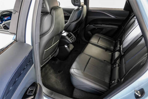 2024 Cadillac LYRIQ Luxury 1