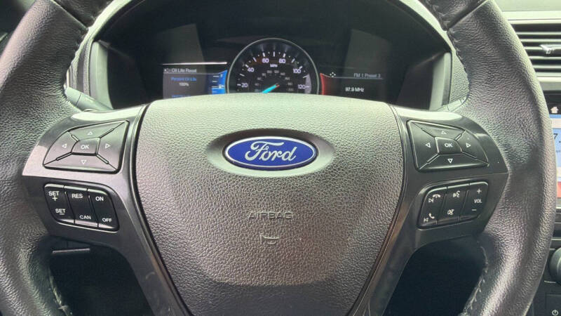 2017 Ford Explorer XLT