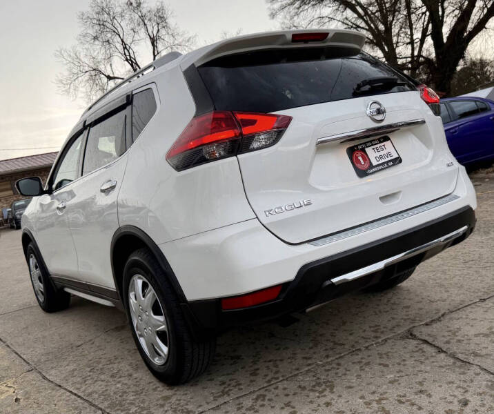 2017 Nissan Rogue S