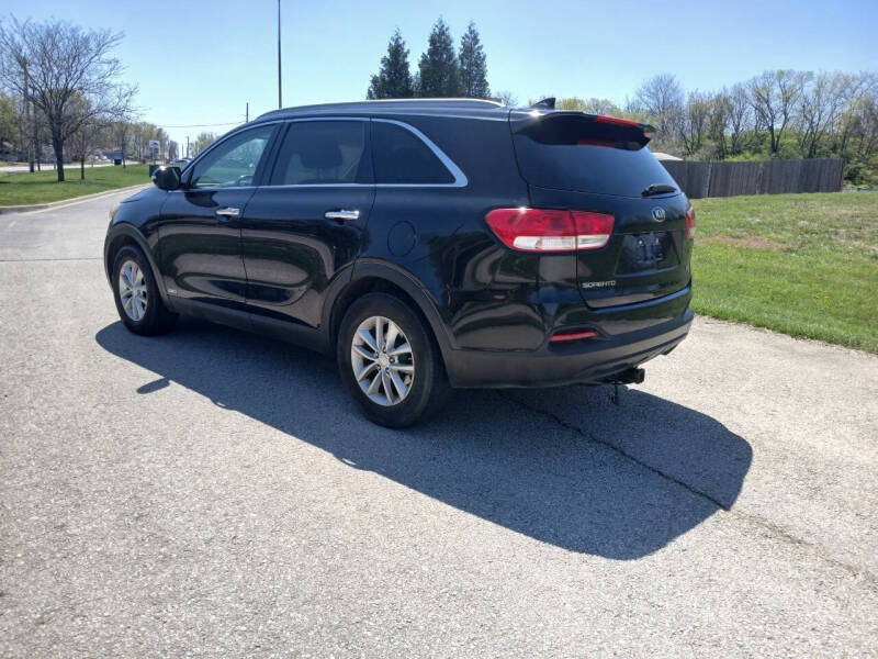 2016 Kia Sorento LX