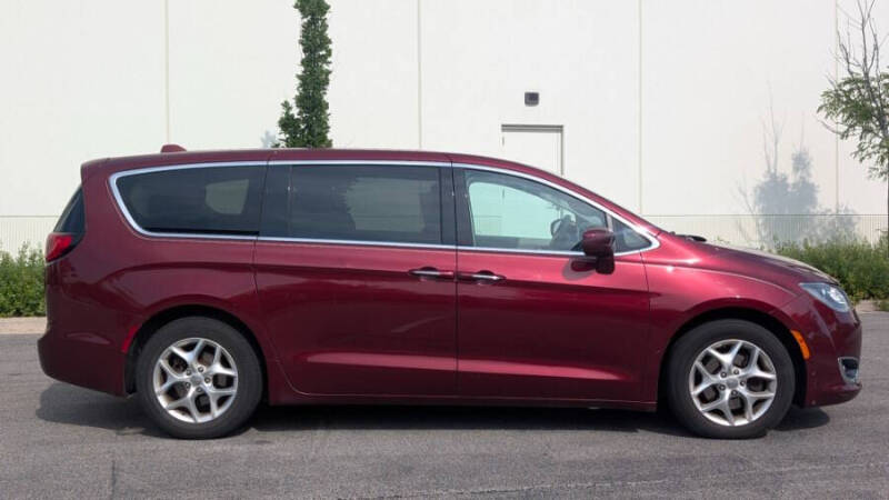 2018 Chrysler Pacifica Touring Plus