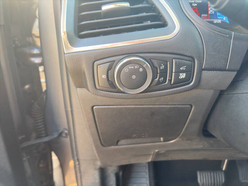 2024 Ford Edge Titanium