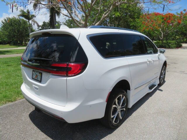 2022 Chrysler Pacifica Pinnacle