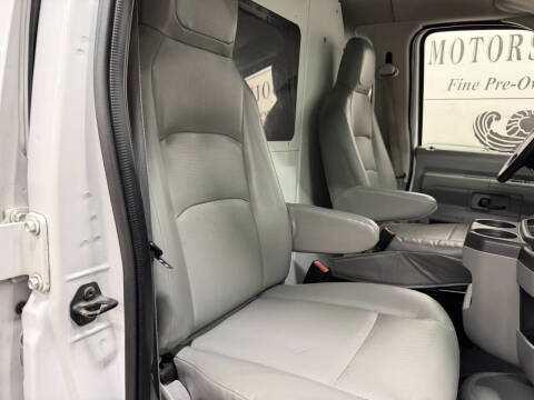 2011 Ford E-Series E-350 SD