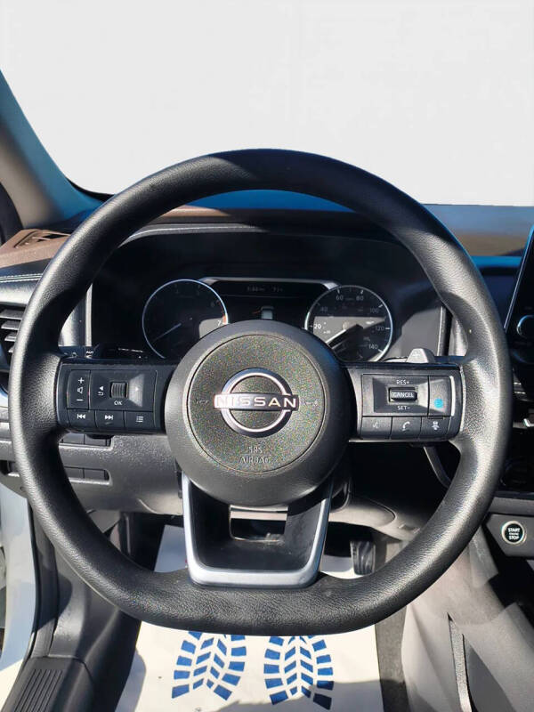 2022 Nissan Rogue SV