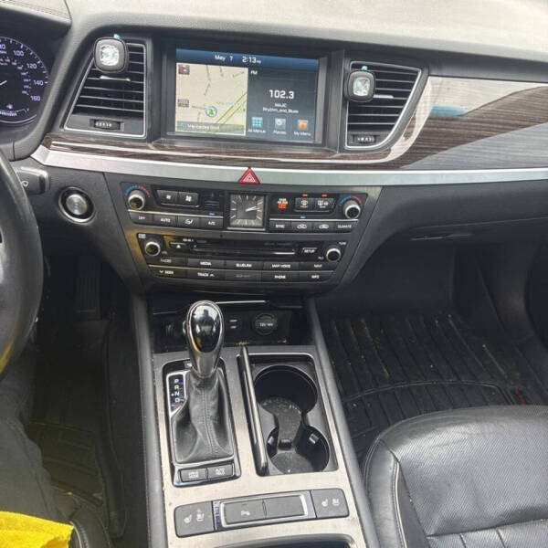 2016 Hyundai Genesis
