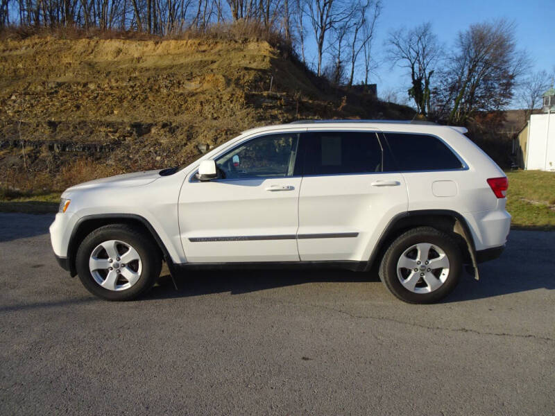 2011 Jeep Grand Cherokee for sale at LYNDORA AUTO SALES in Lyndora PA