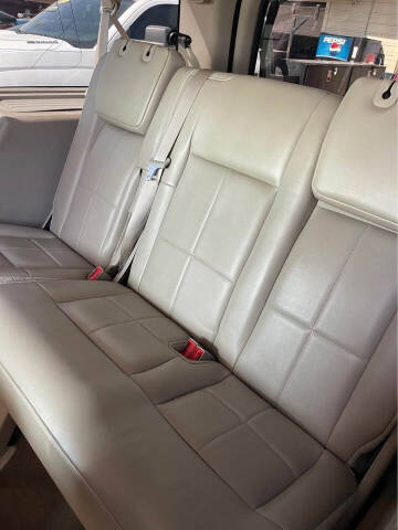 2011 Lincoln Navigator L