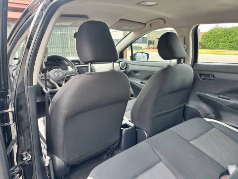 2022 Nissan Versa SV