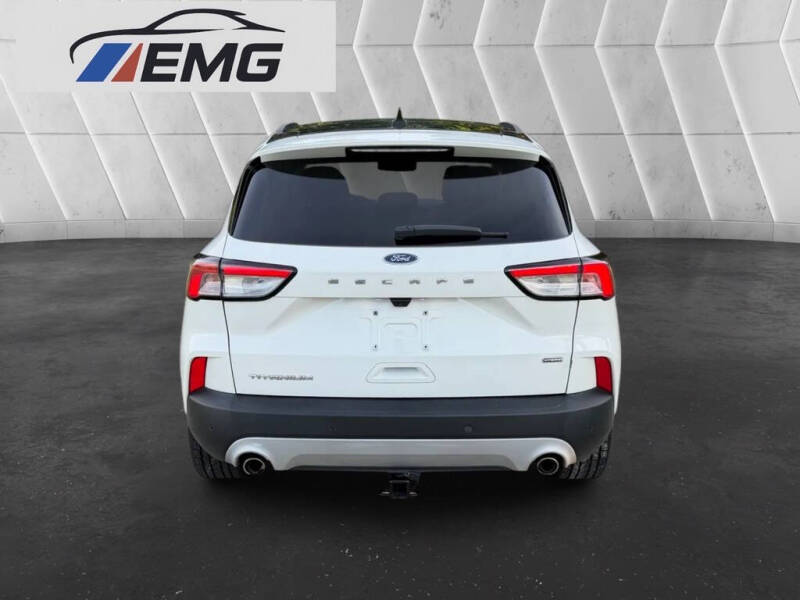 2020 Ford Escape Hybrid Titanium