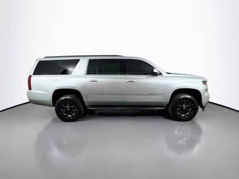 2019 Chevrolet Suburban LT