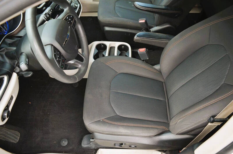 2017 Chrysler Pacifica Touring