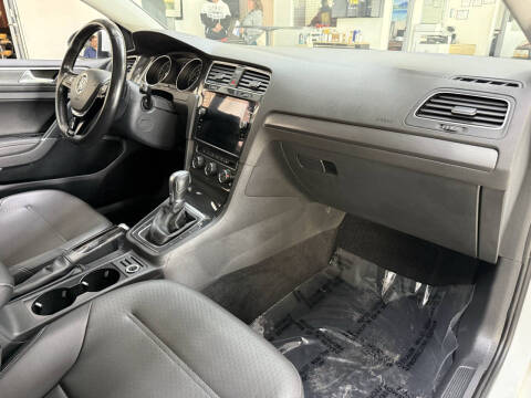 2018 Volkswagen Golf