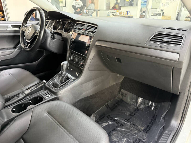 2018 Volkswagen Golf