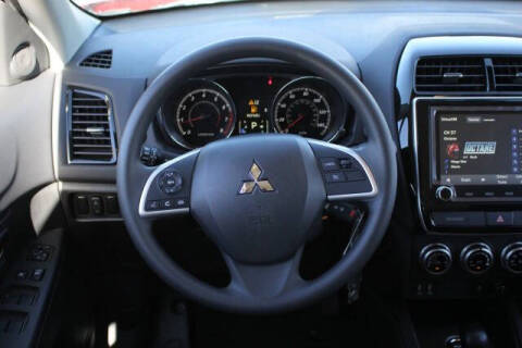 2026 Mitsubishi Outlander Sport ES