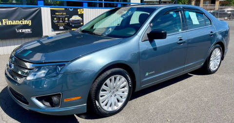 2012 Ford Fusion Hybrid for sale at Vista Auto Sales in Lakewood WA