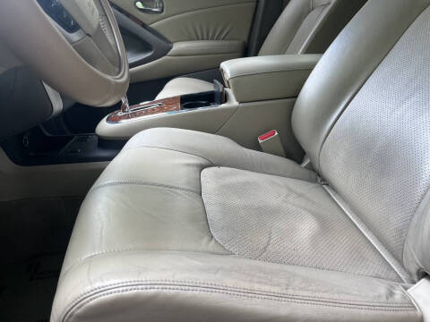 2010 Nissan Murano LE