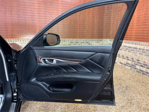 2015 Infiniti Q70L 3.7