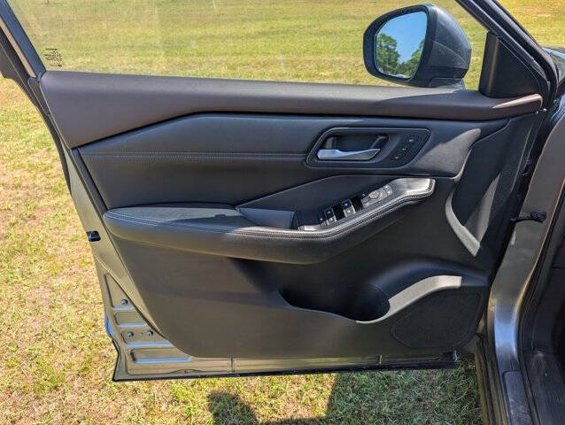 2022 Nissan Rogue SL