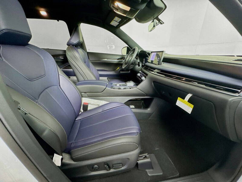 2026 Infiniti QX60 Sport