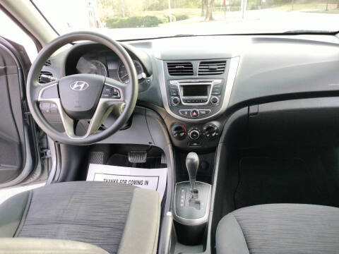 2016 Hyundai Accent SE