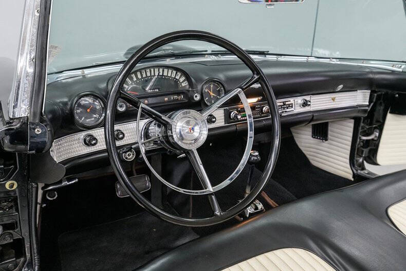 1956 Ford Thunderbird