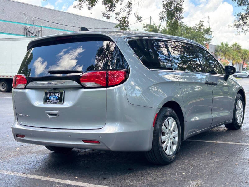 2019 Chrysler Pacifica L
