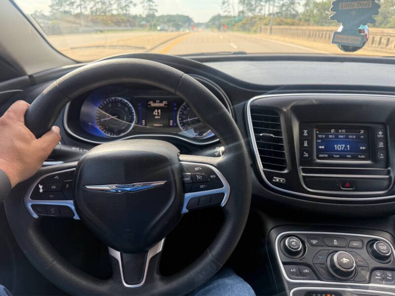 2016 Chrysler 200 Limited