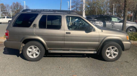 2004 Nissan Pathfinder SE