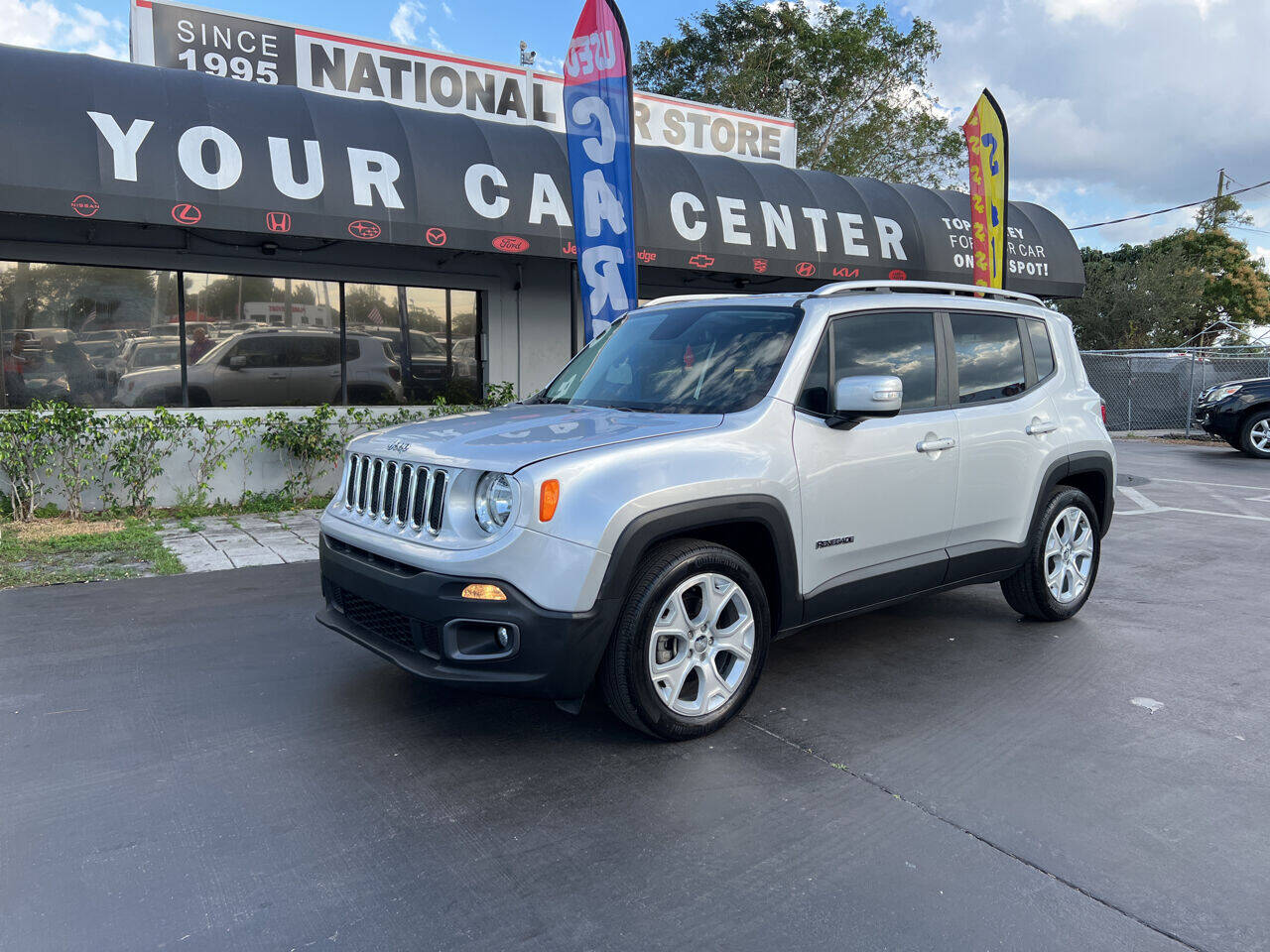 2017 Jeep Renegade  - $17,900