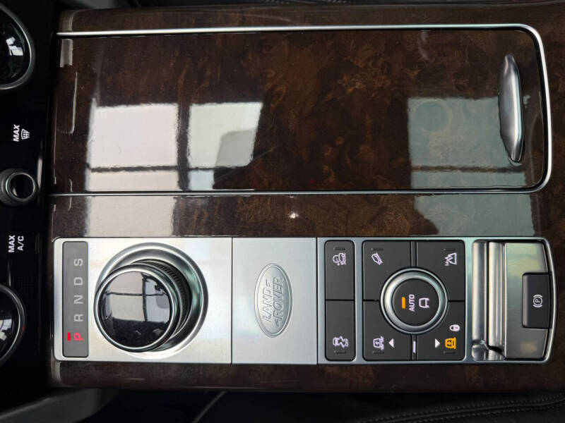 2020 Land Rover Range Rover P525 HSE