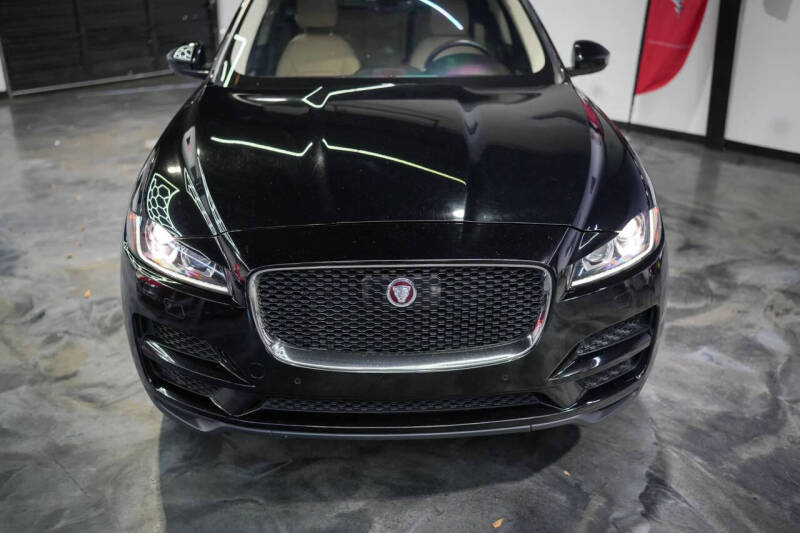 2020 Jaguar F-PACE 25t Premium