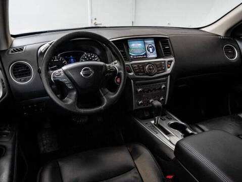 2018 Nissan Pathfinder SL