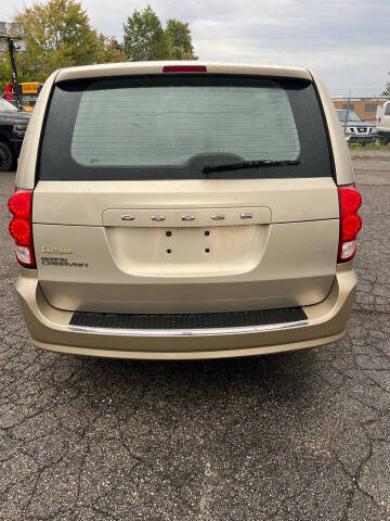 2013 Dodge Grand Caravan American Value Package