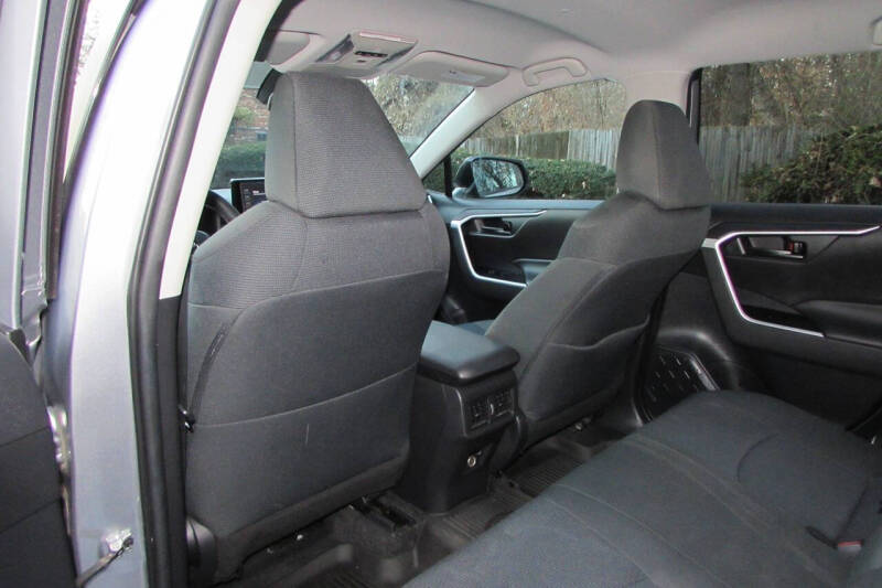 2021 Toyota RAV4 Hybrid LE