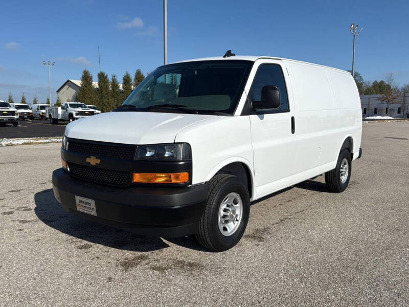 2025 Chevrolet Express 2500