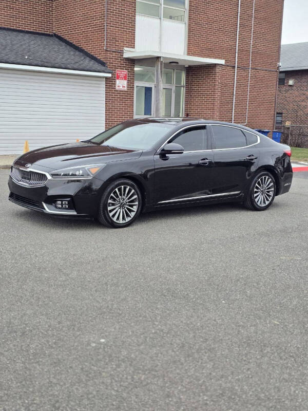 2017 Kia Cadenza Technology